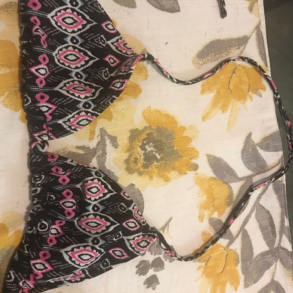 Bikini - Picture 2 of 2